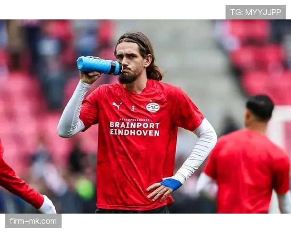 西蒙尼与哈维：两位战术大师在现代足球中的对决分析