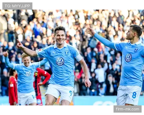 那不勒斯球队结构解析:战术体系与人员配置分析 那不勒斯球队结构解析:战术体系与人员配置分析