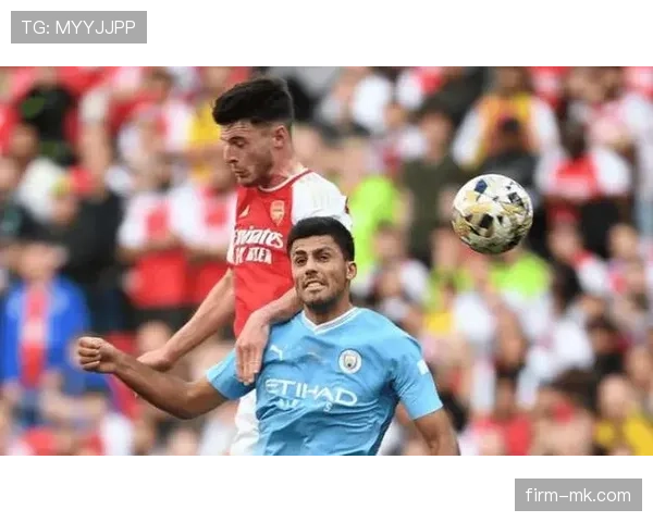 罗德里 vs 德克兰·赖斯：英超顶级后腰战术角色与比赛影响力对比